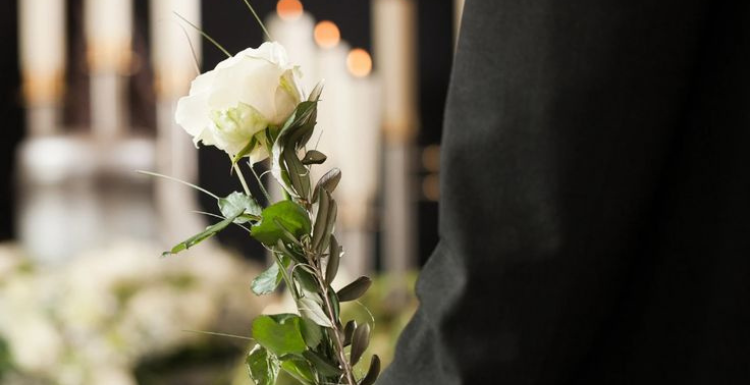 What Wearing White to a Funeral Really Means – ties2you