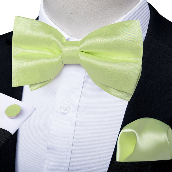 Pear Green Bow Tie
