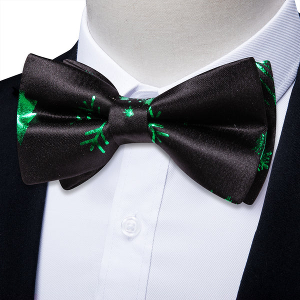 Ties2you Black Xmas Bowtie Snowflake Pre-tied Bow Tie Pocket Square Cufflinks Set